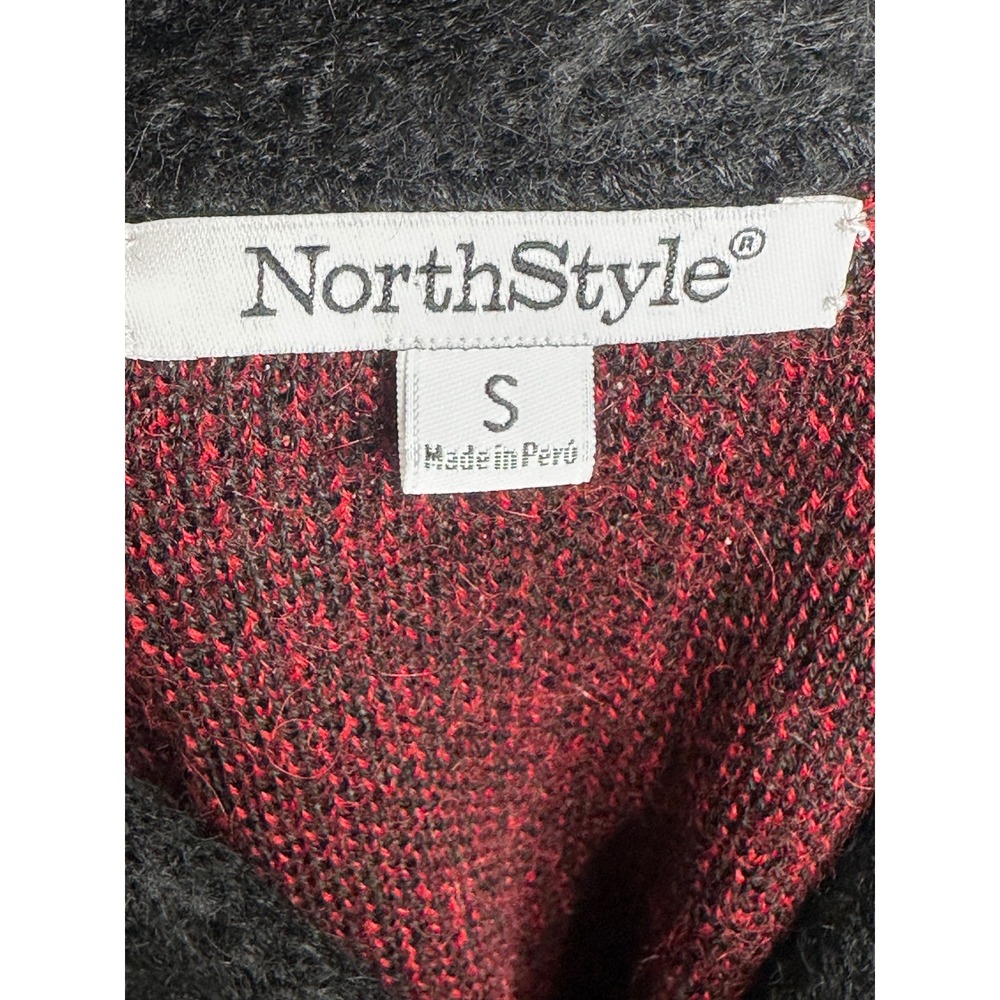 North Style Cardigan Black Floral Embroidered Metal Clasp Nordic Peruvian SMALL - Picture 11 of 14